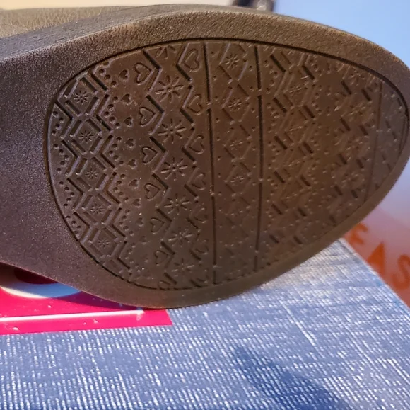 Brown Western Style Ankle Boots Booties New in Box Size 6 - Picture 3 of 3